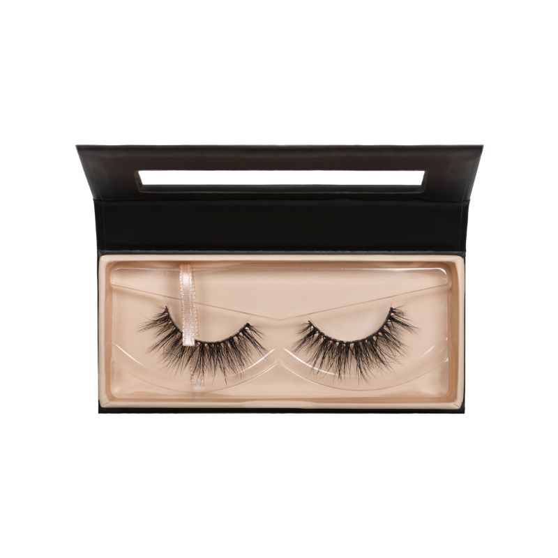 PIERRERENE EYELASHES INSTA ME